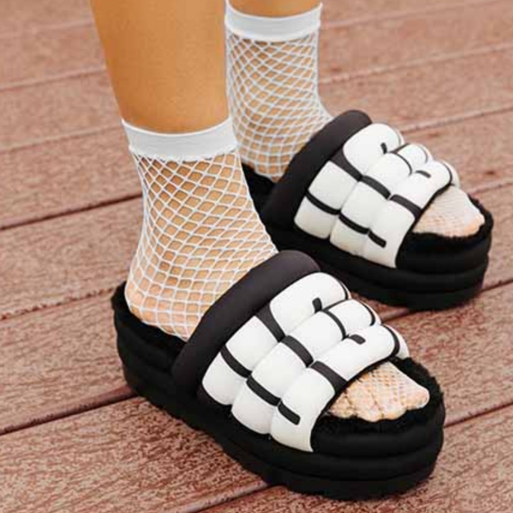 UGG Maxi Slide Logo | US 8